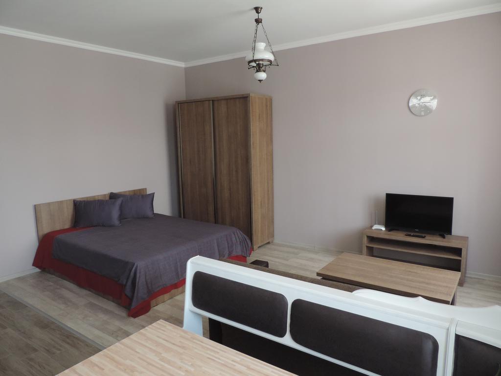 Modern Apartment Батуми Екстериор снимка